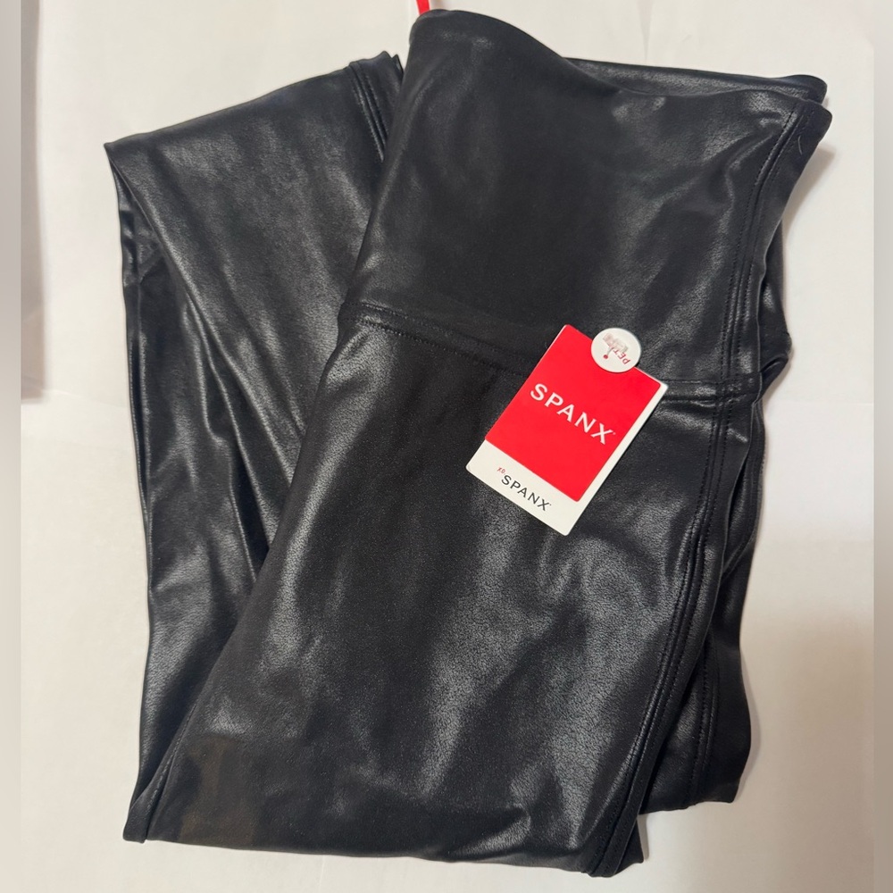 Spanx Black Faux Leather Leggings NWT Size L Large Petite Length NEW